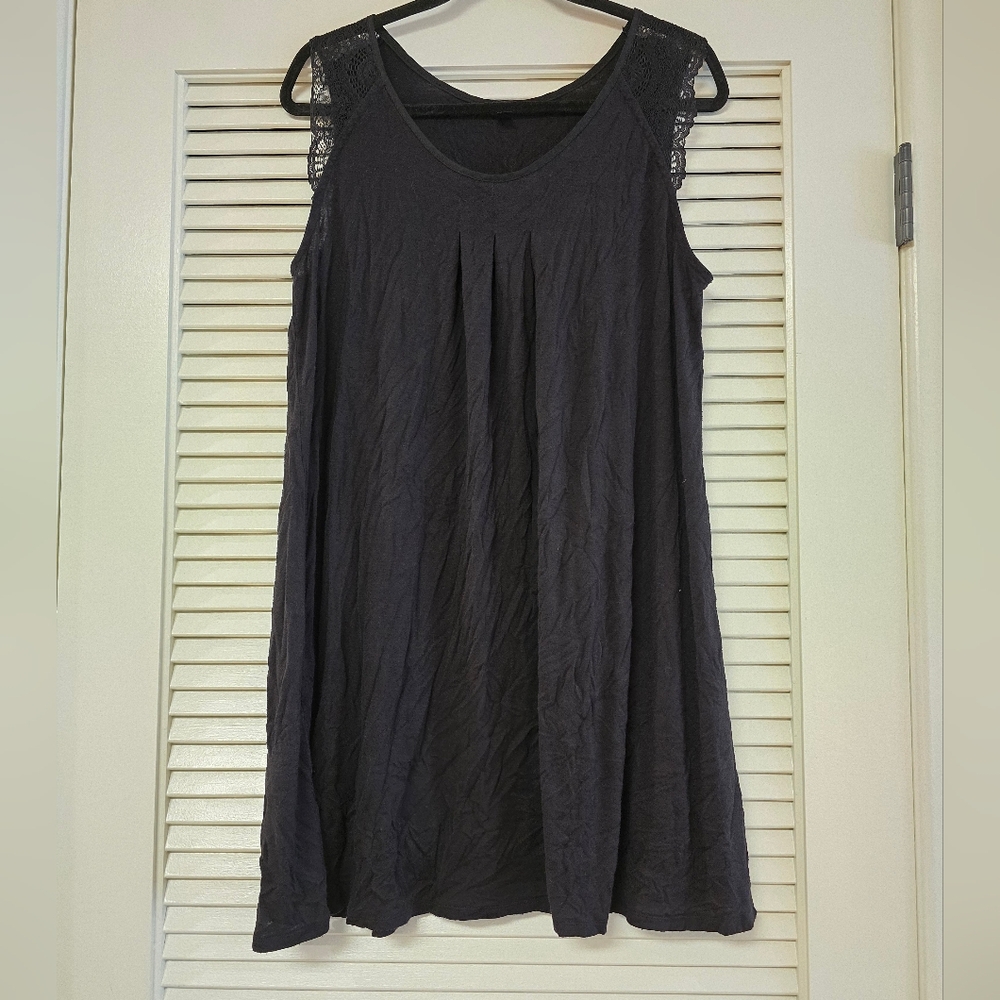 Midnight - Black Lightweight Pullover Loose Nightgown With Lace Detail